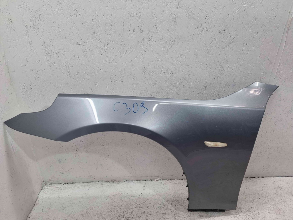 Aripa stanga fata Bmw 5 (E60) [Fabr 2004-2010] A52 SPACEGRAU METALL