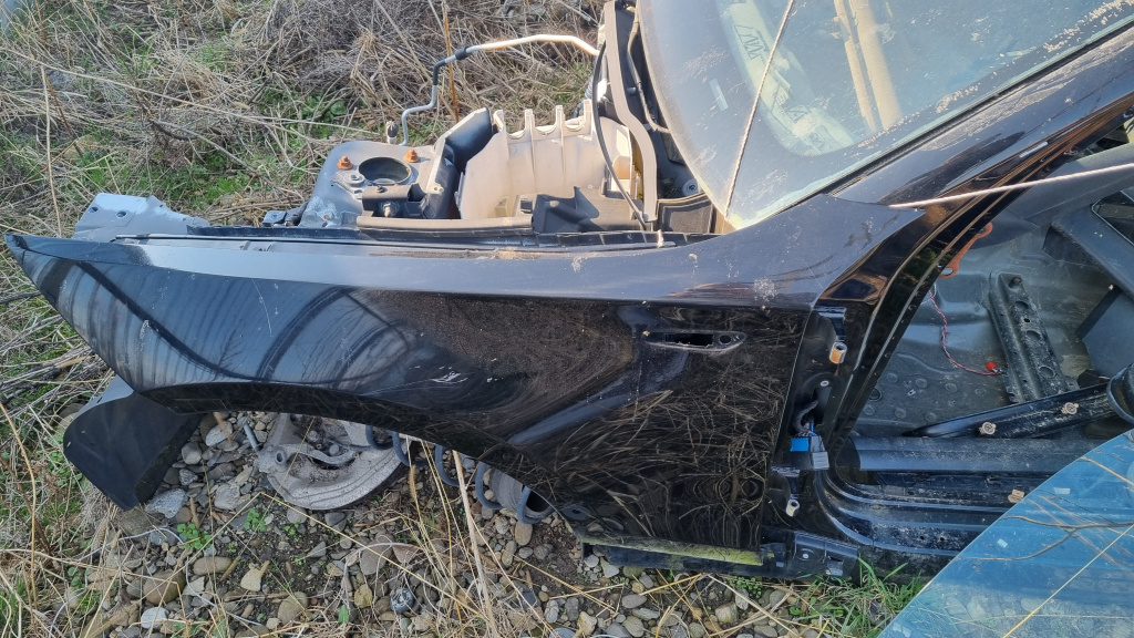 Aripa Stanga Fata BMW Seria 1 E87 2007, COUPE / MIC DEFECT