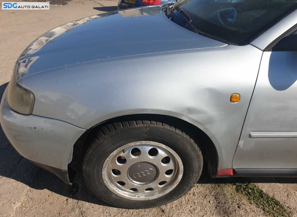Aripa Stanga Fata cu Defect Audi A3 8L 1997 - 2003 Culoare LY7M