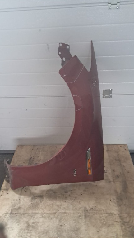 Aripa stanga fata cu defect Ford Mondeo MK4 an 2009