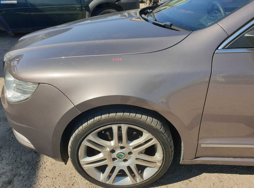 Aripa Stanga Fata cu Imperfectiuni Skoda Superb 2 Break Combi NFL Non Facelift 2008 - 2013 Culoare 9...