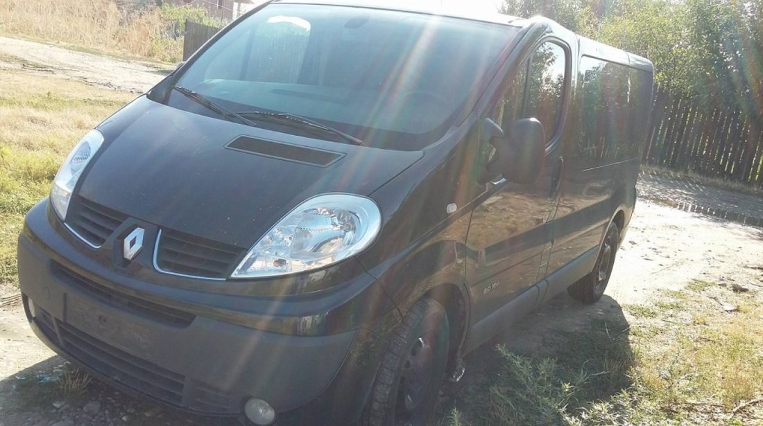 Aripa stanga fata culoare neagra renault trafic facelift 2006-2014