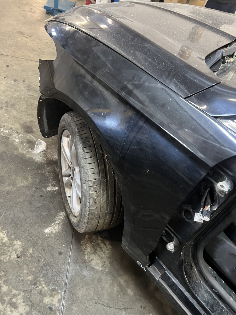 Aripa Stanga Fata Ford Mondeo 2018