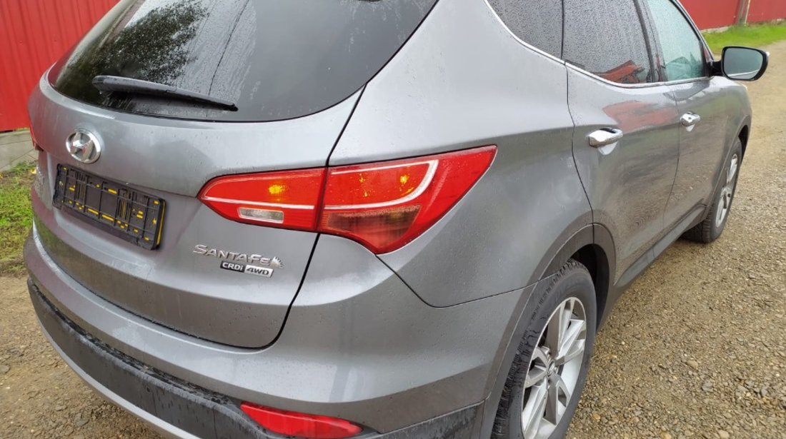 Aripa stanga fata Hyundai Santa Fe 2014 2014 4x4 2.2crdi