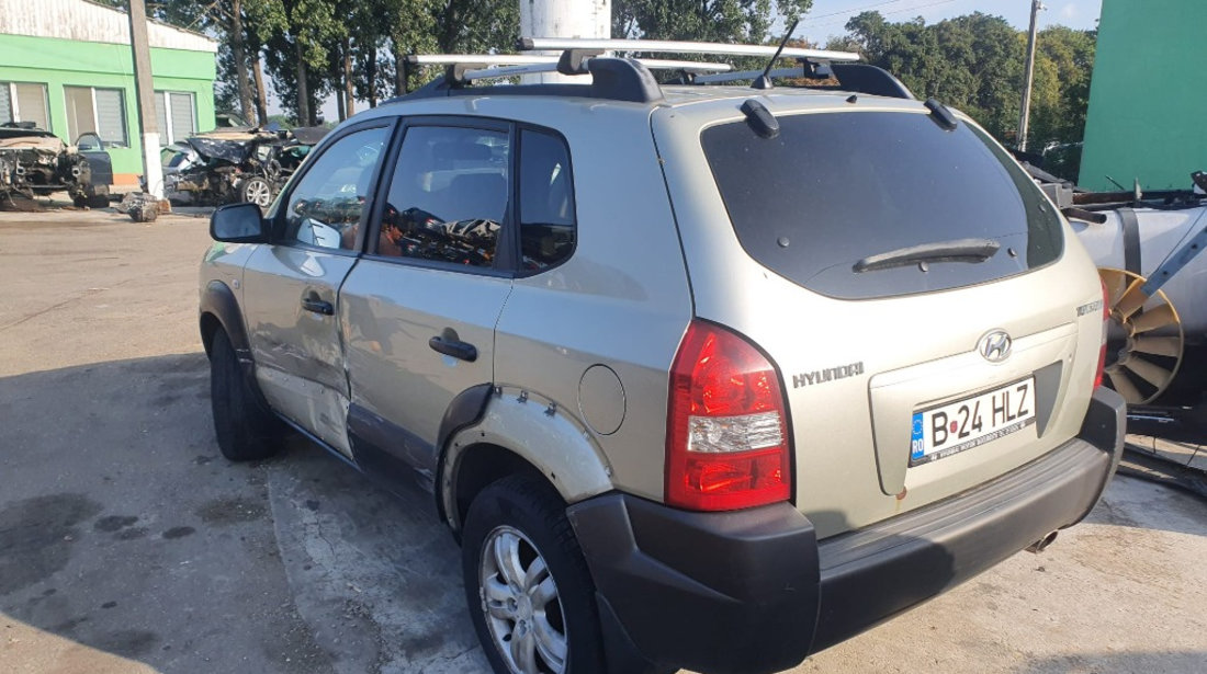 Aripa stanga fata Hyundai Tucson 2006 4x4 2.0 benzina