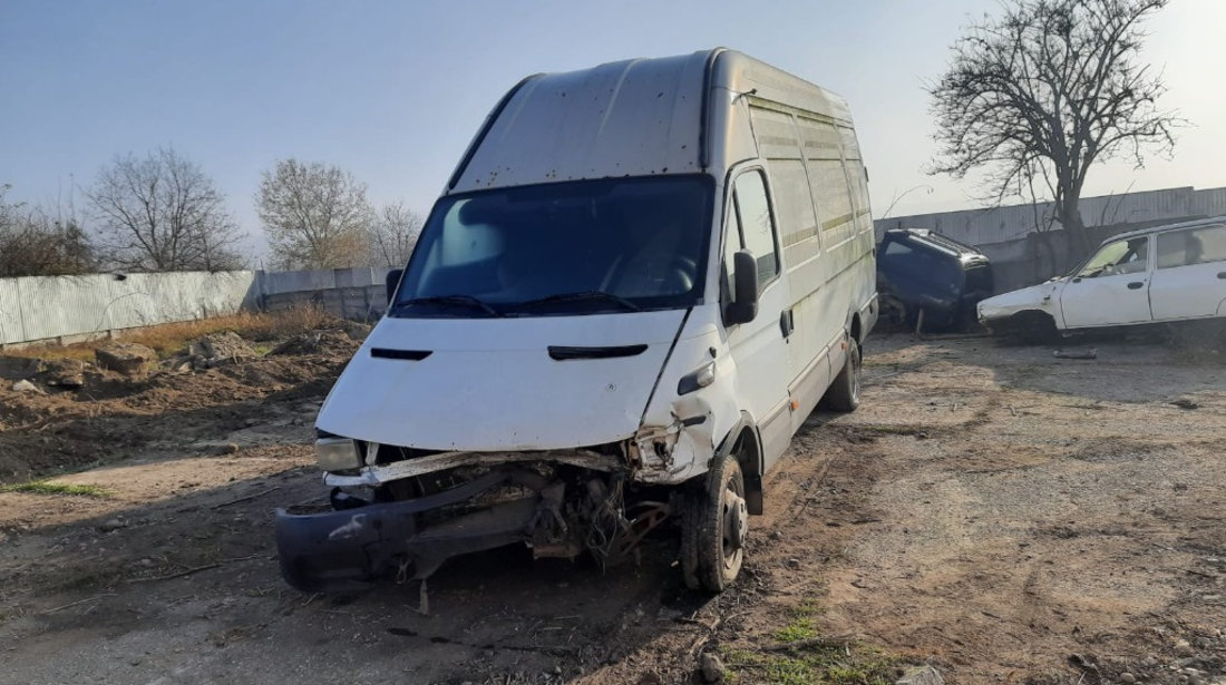 Aripa stanga fata Iveco Daily 3 2006 - 3.0