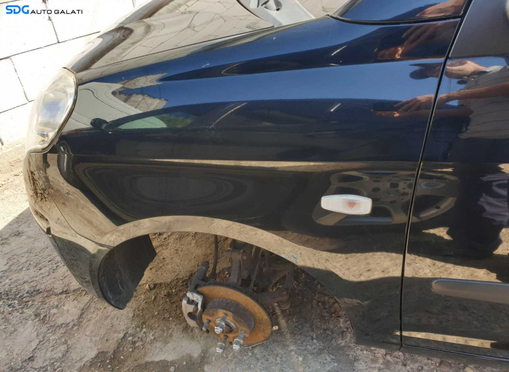 Aripa Stanga Fata Kia Picanto Facelift 2004 - 2011 Culoare Z1 [L1025]