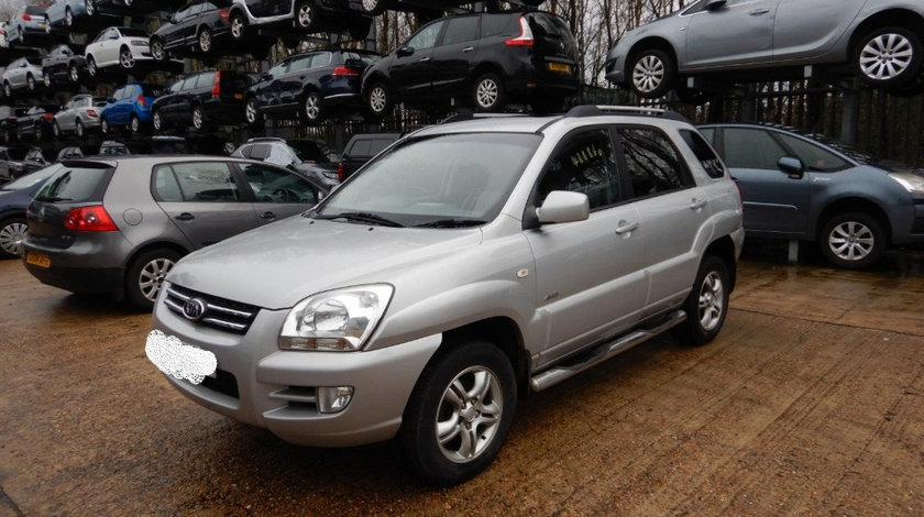 Aripa stanga fata Kia Sportage 2006 SUV 2.0 CRDI