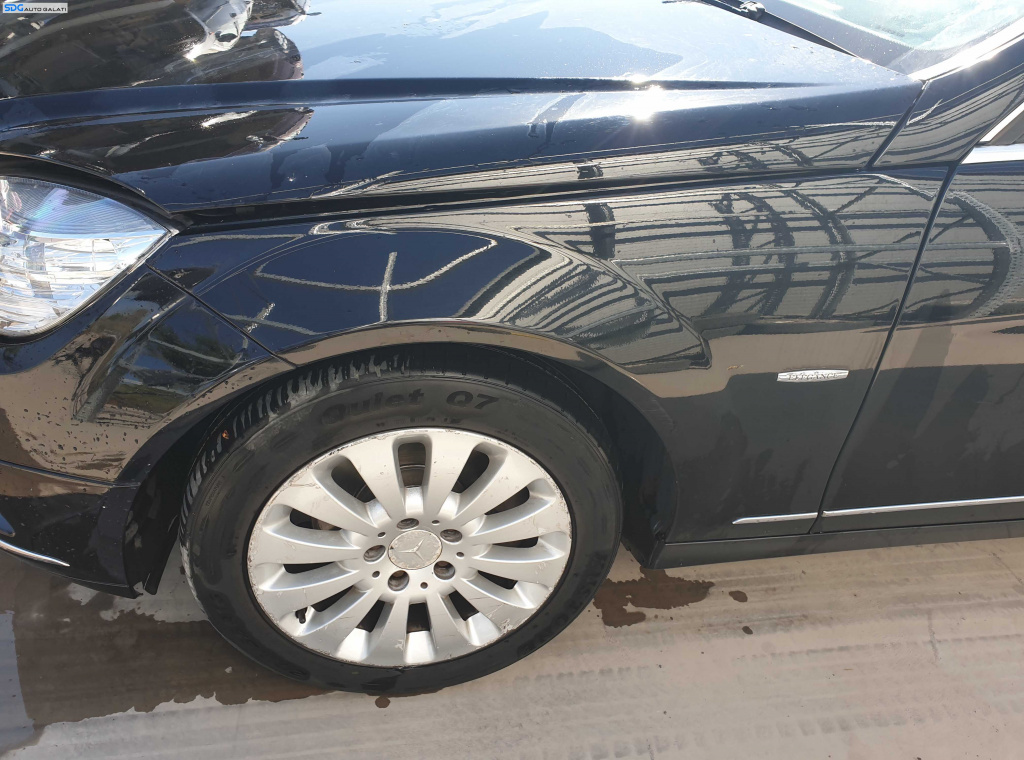 Aripa Stanga Fata Mercedes Clasa C Class W204 NFL Non Facelift 2007 - 2011 Culoare C040 040 [K6775]