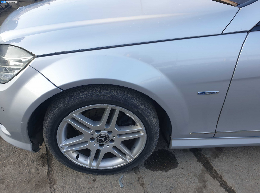Aripa Stanga Fata Mercedes Clasa C Class W204 NFL Non Facelift 2007 - 2011 Culoare C775 775 [K1538]