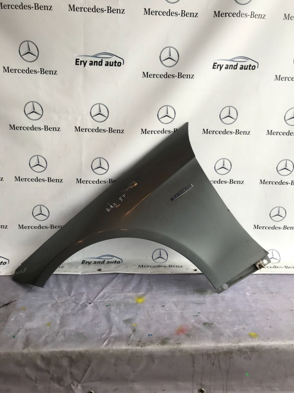Aripa stanga fata Mercedes Elasa E W212