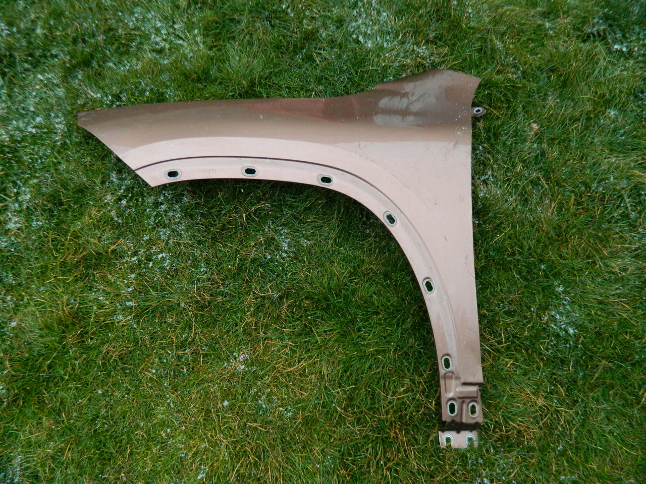 Aripa stanga fata Mercedes GLA , EQA  cod A2478811100