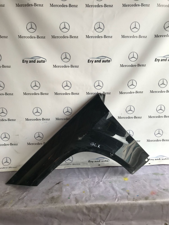 Aripa stanga fata Mercedes GLK x204