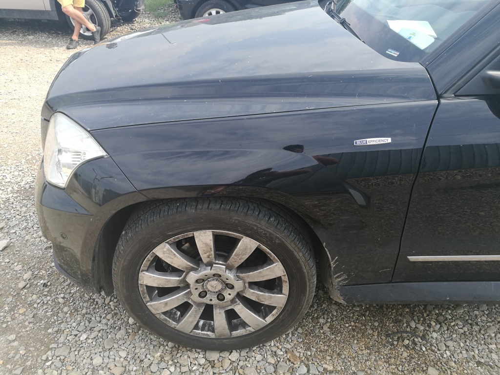Aripa STANGA fata Mercedes GLK