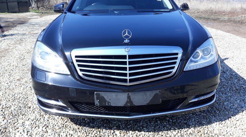 Aripa stanga fata Mercedes S-CLASS W221 2012 berlina 3.0