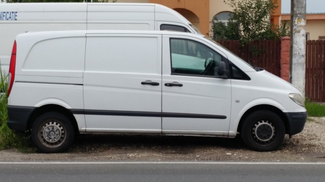 Aripa stanga fata Mercedes VITO 2005 duba 2.2