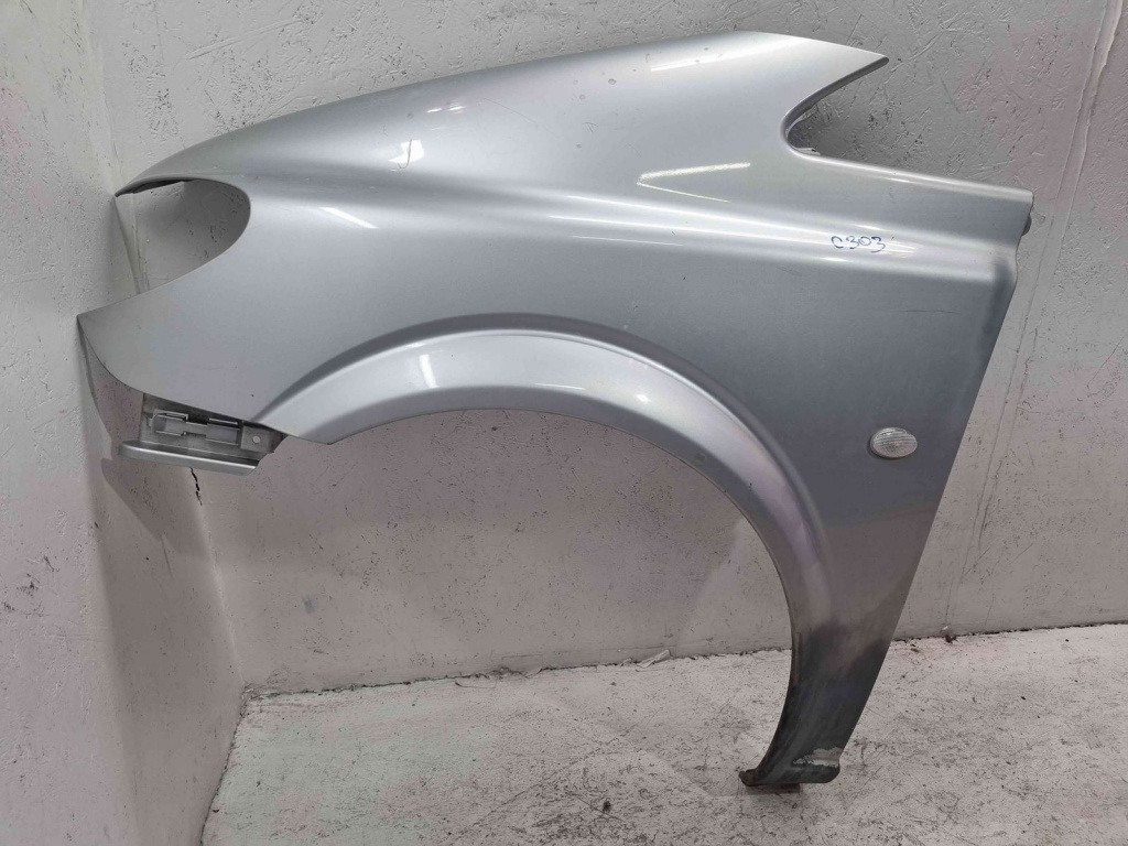 Aripa stanga fata Mercedes Vito Autobus (W639) [Fabr 2003-2014] 9744 Silver