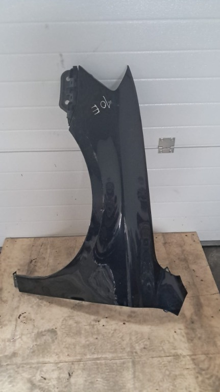 Aripa stanga fata mic defect VW Passat B7 an 2013