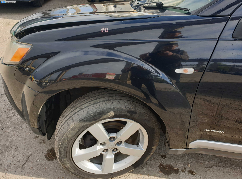 Aripa Stanga Fata Mitsubishi Outlander 2 2005 - 2012 Culoare X42 [K5112]