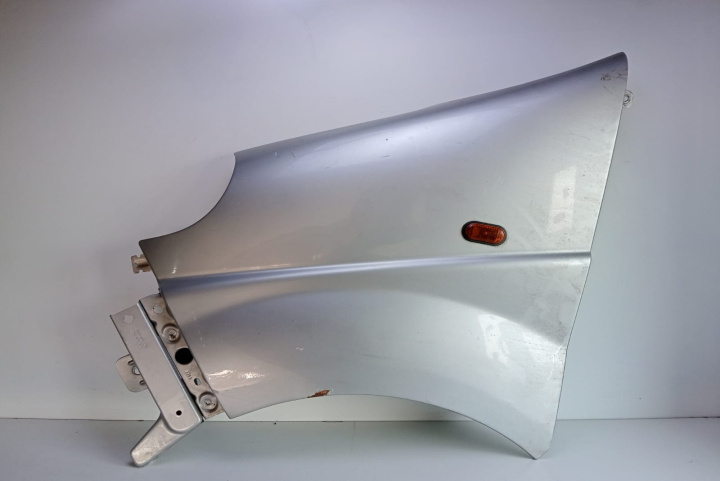 Aripa stanga fata Nissan Primastar [2002 - 2006]