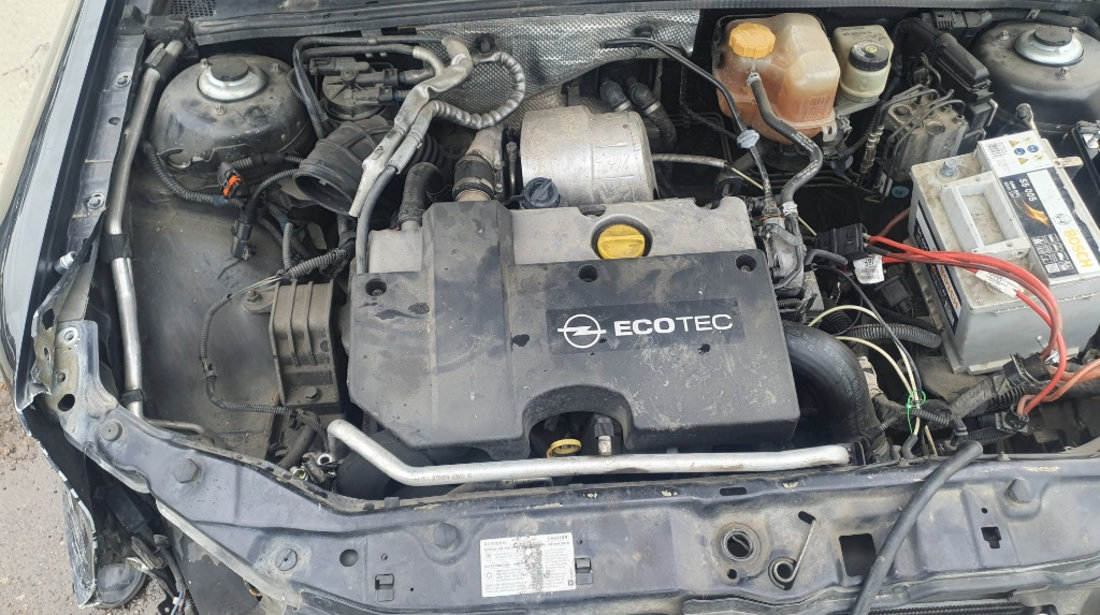 Aripa stanga fata Opel Vectra C 2004 berlina 2.2 cdti Y22DTR