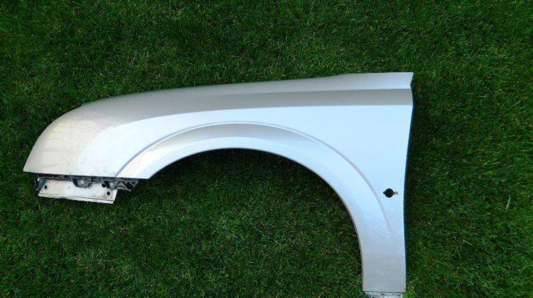 Aripa stanga fata Opel Vectra C model 2002-2005 originala GM