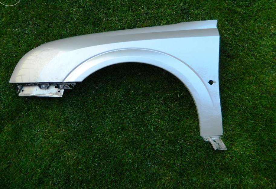 Aripa stanga fata Opel Vectra C model 2002-2005 originala GM