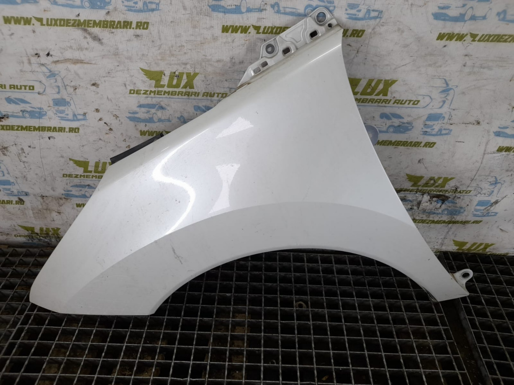 Aripa stanga fata Peugeot 3008 [2010 - 2013] 1.6 hdi 9HD