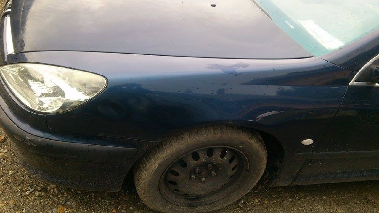 Aripa Stanga Fata Peugeot 607 Culoare Albastra