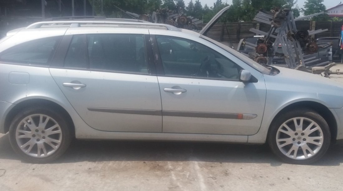 Aripa stanga fata Renault Laguna II 2003 hatchback 1.9 dci