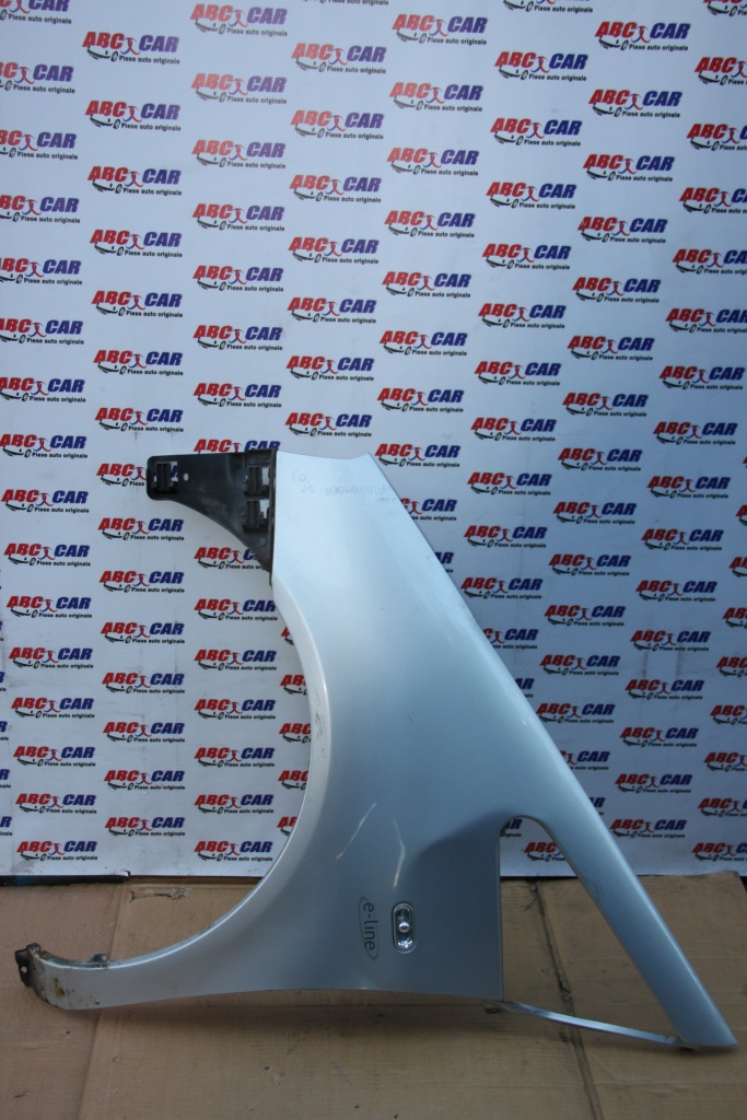 Aripa stanga fata Seat Alhambra 7M model 2003