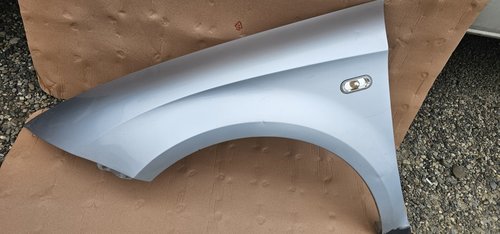Aripa stanga fata Seat Leon 1P 2006 2007 2008 2009 2010