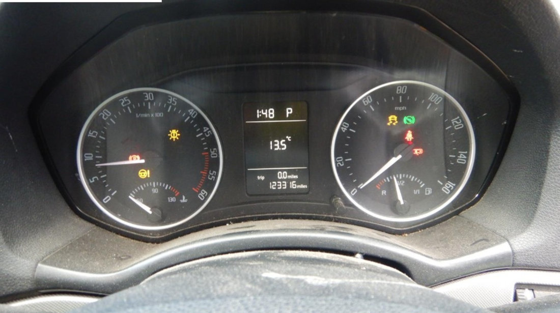 Aripa stanga fata Skoda Octavia 2 2013 BREAK 1.6 TDI