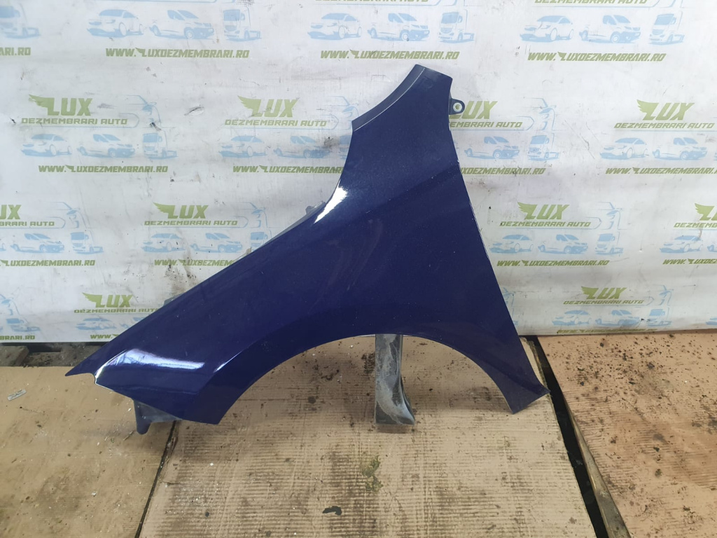 Aripa stanga fata Skoda Rapid [2012 - 2017] 1.6 CXMA