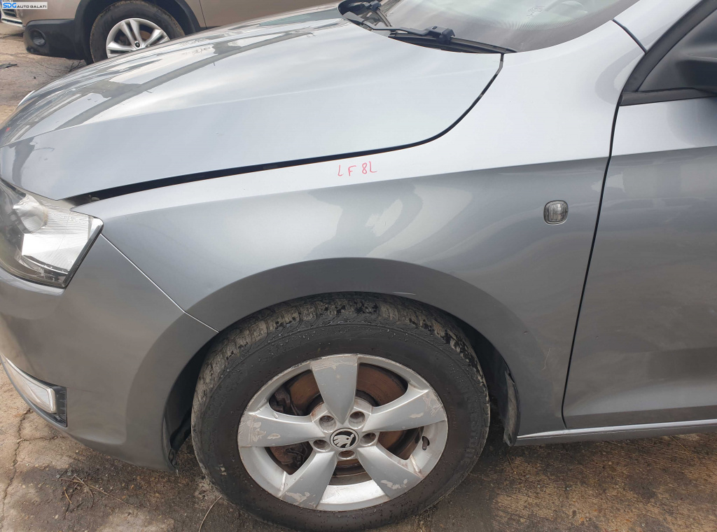 Aripa Stanga Fata Skoda Rapid 2012 - 2017 Culoare LF8L [K3772]