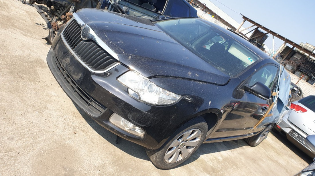 Aripa stanga fata Skoda Superb 2 2010 HB 1.6