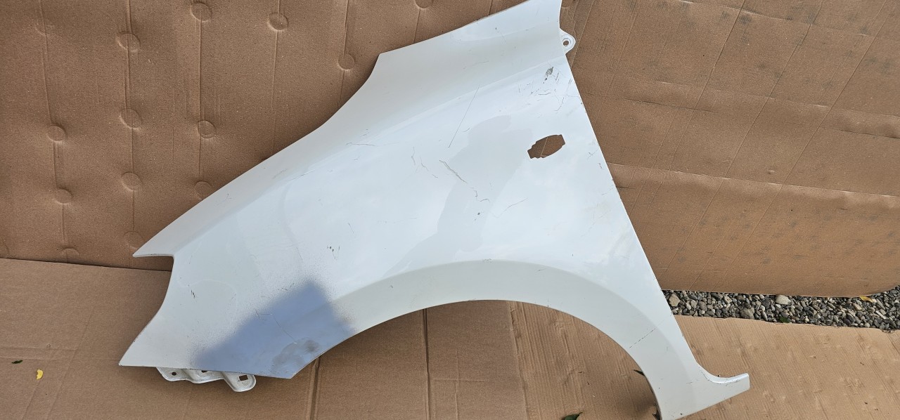 Aripa stanga fata Suzuki Swift 2017 2018 2019 2020 2021