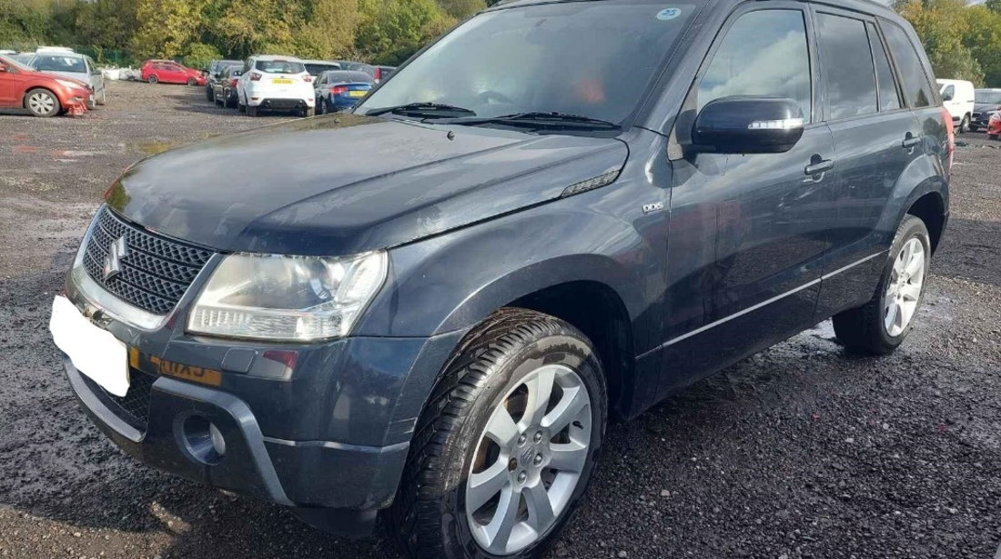 Aripa stanga fata Suzuki Vitara 2011 SUV 1.9 TDI