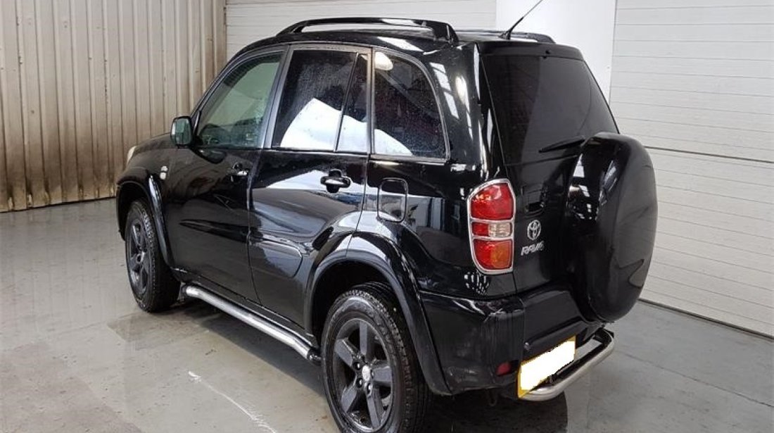 Aripa stanga fata Toyota RAV 4 2005 SUV 2.0 D