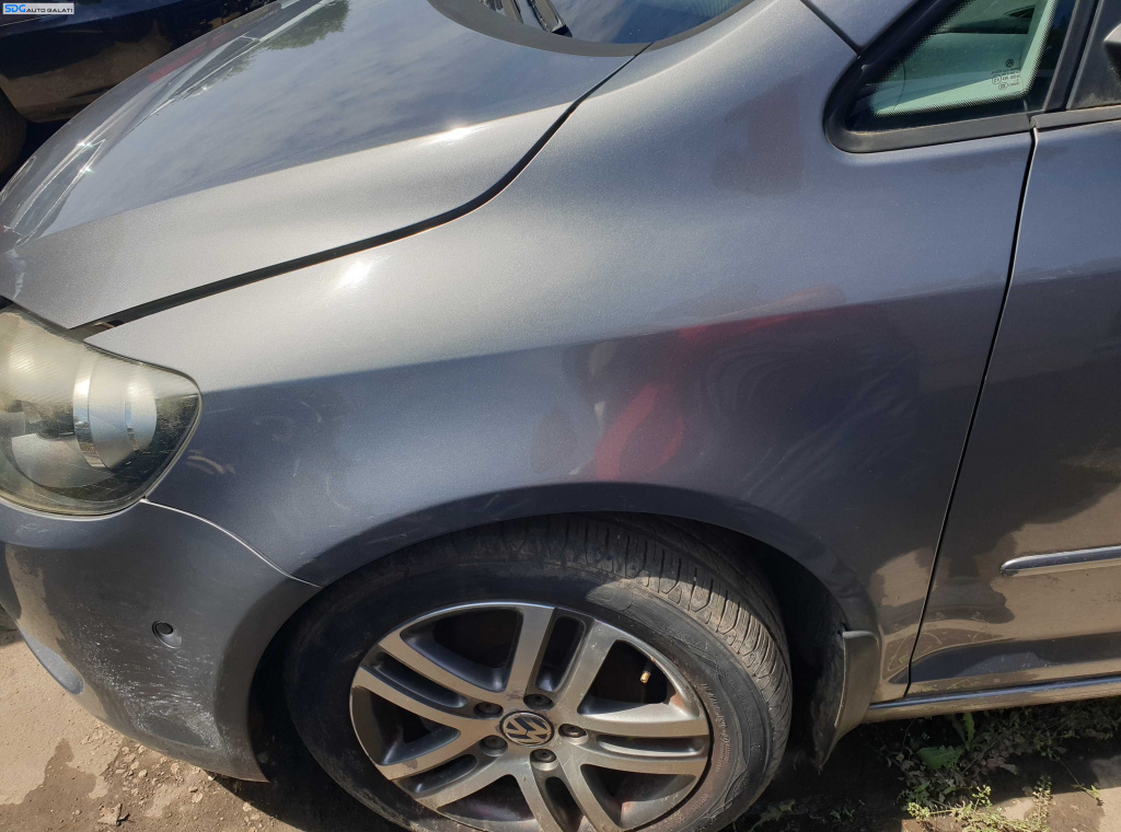 Aripa Stanga Fata Volkswagen Golf 6 Plus 2008 - 2014 Culoare LA7T [K5471]