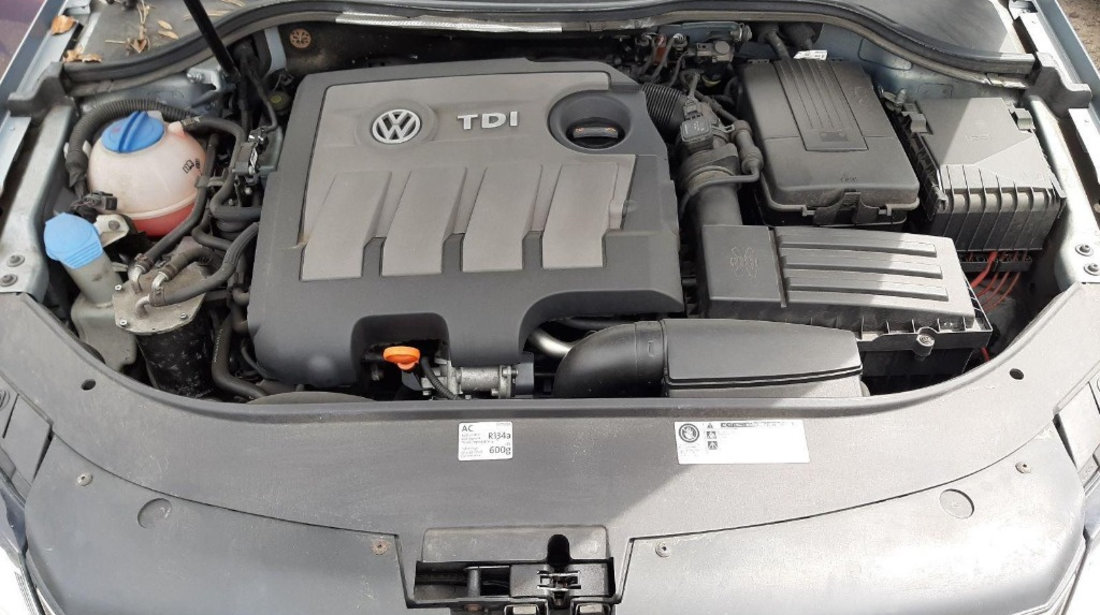 Aripa stanga fata Volkswagen Passat B7 2011 SEDAN 1.6 TDI