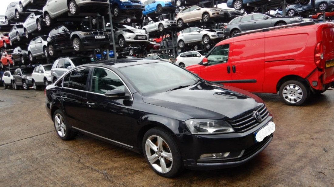 Aripa stanga fata Volkswagen Passat B7 2011 Berlina 2.0 TDI