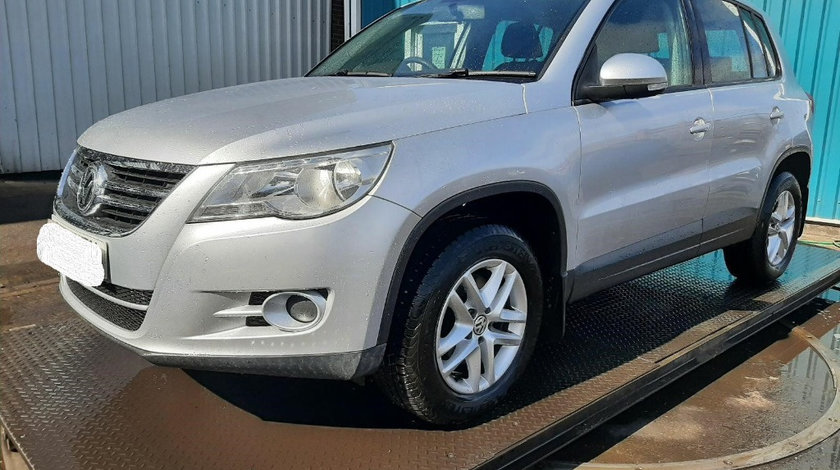 Aripa stanga fata Volkswagen Tiguan 2010 SUV 1.4 TSI CAVA