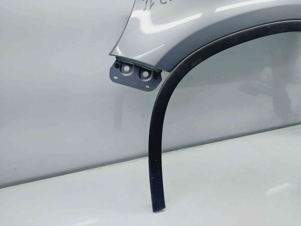 Aripa stanga fata Volkswagen Tiguan (5N) [Fabr 2007-2016] LR7N