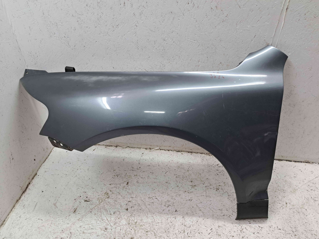 Aripa stanga fata Volkswagen Touareg (7LA, 7L6) [Fabr 2003-2010] LD7Z