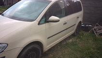 Aripa stanga fata Volkswagen Touran (1T1, 1T2) 1.9...