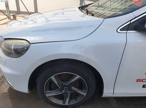 Aripa Stanga Fata Volvo V40 2012 - 2019 Culoare 707-46 [K7033]