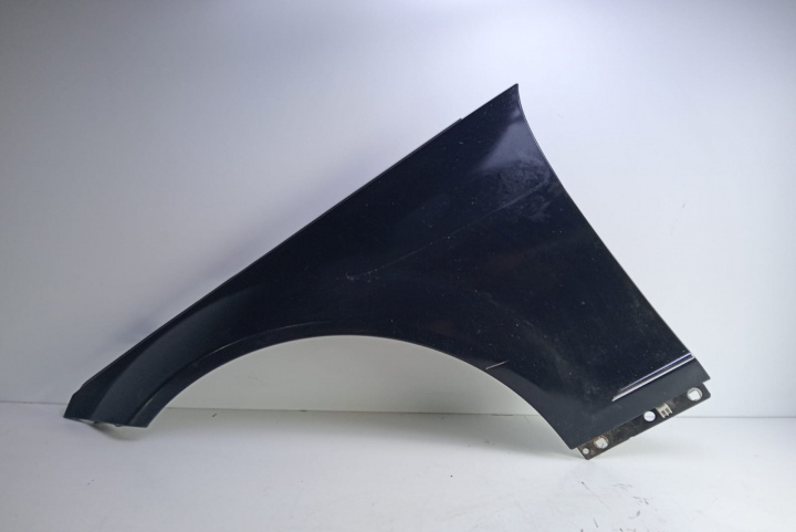 Aripa stanga Mercedes-Benz C-Class W204/S204 [2007 - 2012]