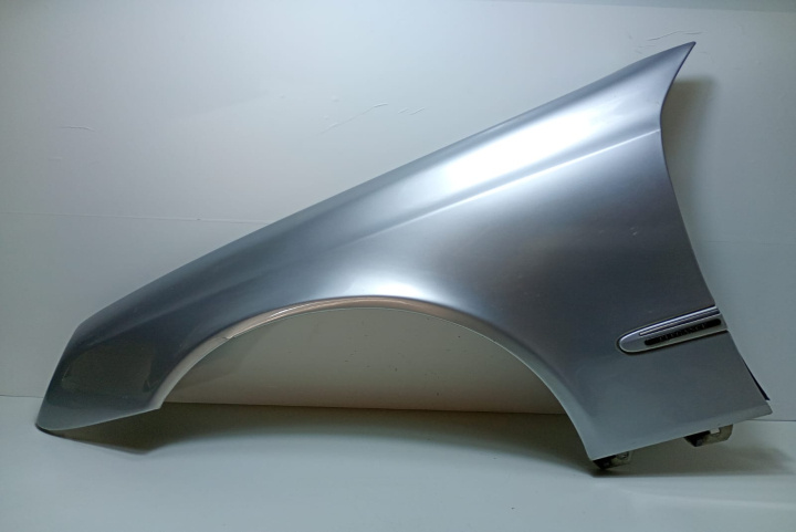 Aripa stanga Mercedes-Benz E-Class W211 [2002 - 2006]