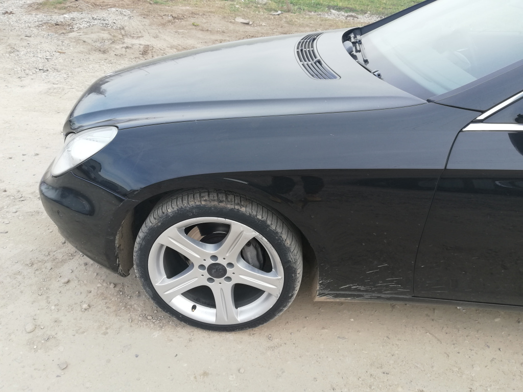 ARIPA STANGA MERCEDES CLS W219 320CDI